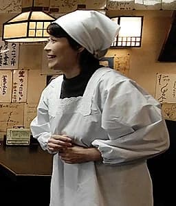 米田 マキ
