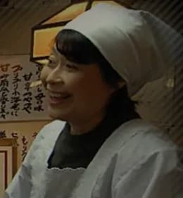 米田マキ